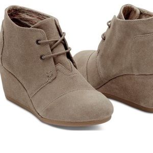 TOMS Desert Wedge Taupe Suede